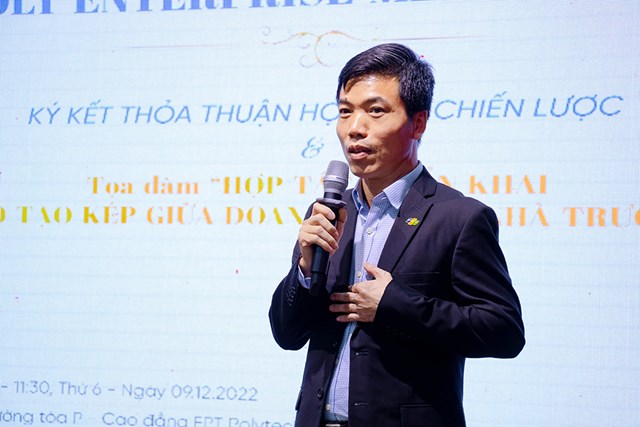 Ông Trần Vân Nam – Giám đốc Trường Cao đẳng FPT Polytechnic HCM chia sẻ tại lễ ký kết.